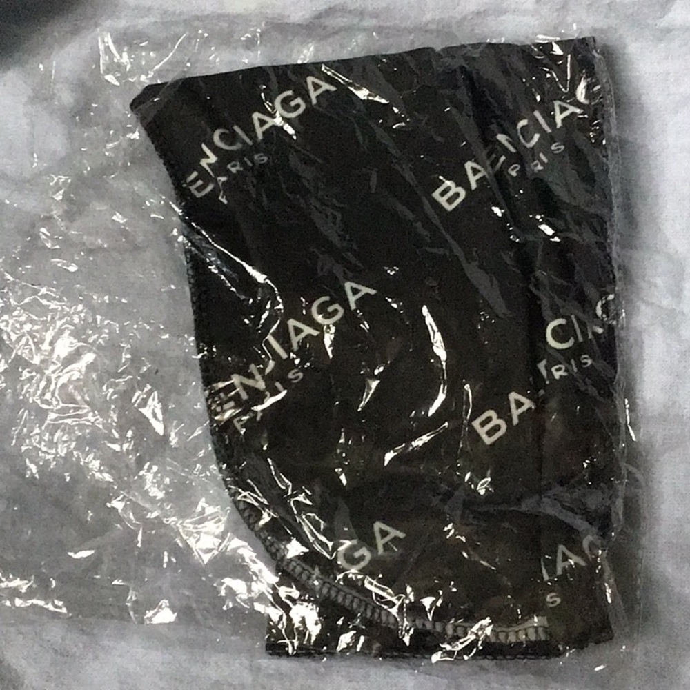 Balenciaga dude rag